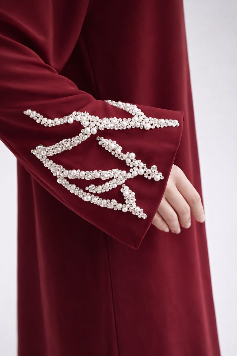Pearl Embellished Closed Abaya – Maroon