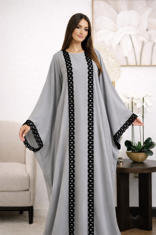 Grey Scalloped Lace Open Kaftaan with Matching Inner